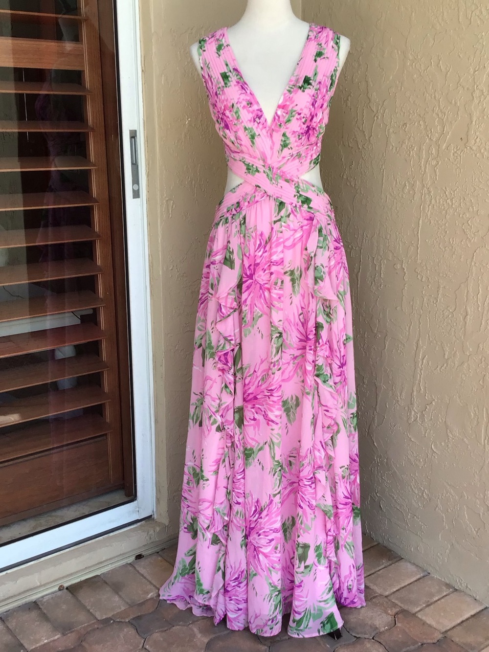 ASTR The Label Nita Floral Cutout Maxi Dress in Pink Floral